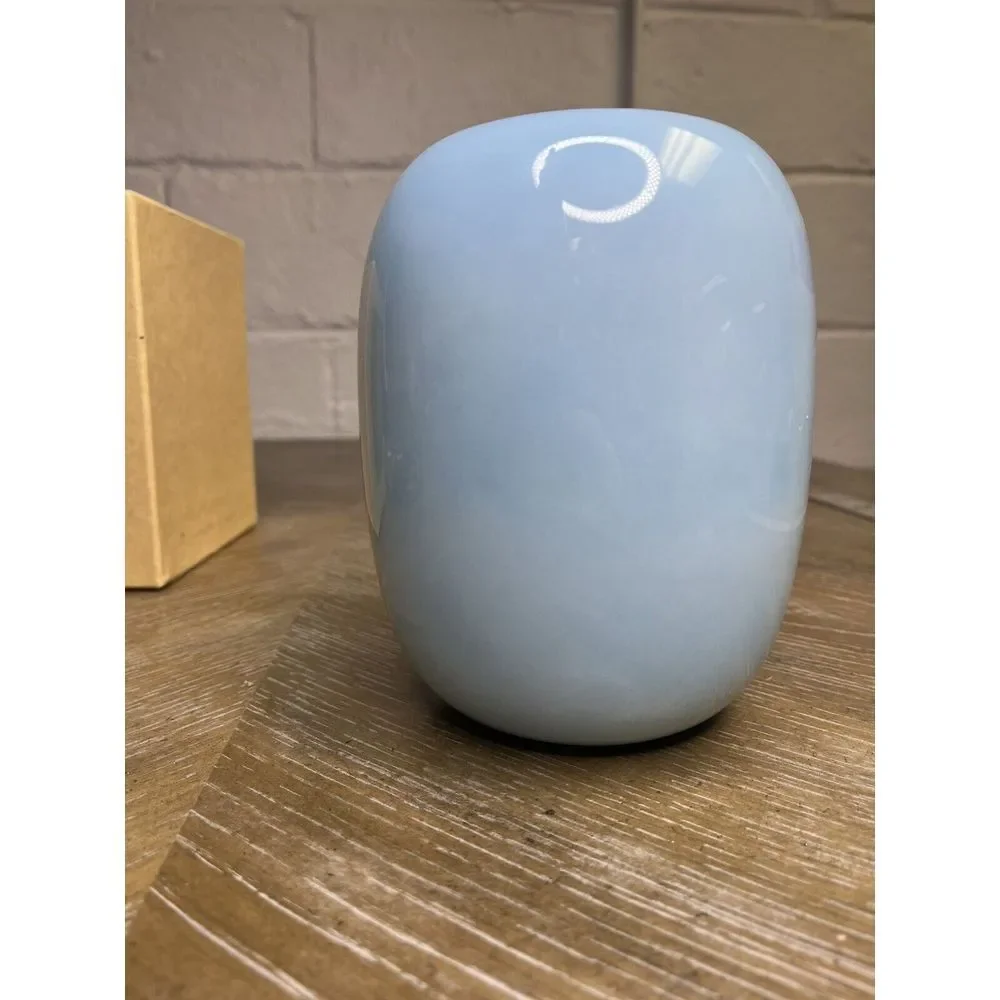 Fukagawa‎ Seiji Arita Porcelain Vase Light Blue Lilac Lily Magnolia Flower Japan